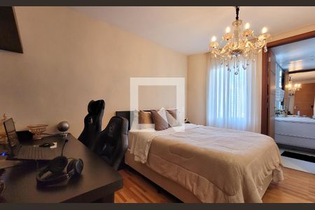 Apartamento à venda com 385m², 4 quartos e 4 vagasSuíte 2