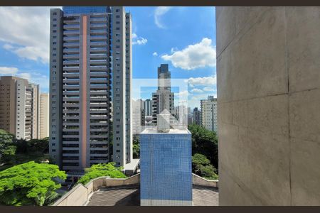 Apartamento à venda com 385m², 4 quartos e 4 vagasVista