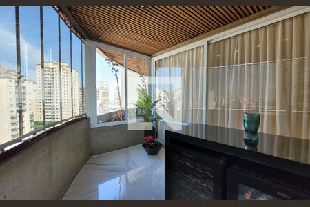 Apartamento à venda com 385m², 4 quartos e 4 vagasVaranda