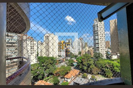 Apartamento à venda com 385m², 4 quartos e 4 vagasVista