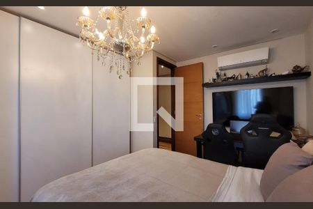 Apartamento à venda com 385m², 4 quartos e 4 vagasSuíte 2