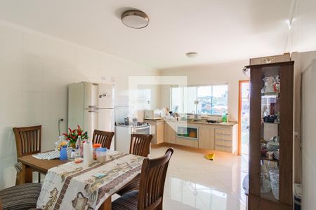 Casa à venda com 170m², 3 quartos e 4 vagasCozinha / Copa