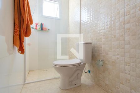 Casa à venda com 170m², 3 quartos e 4 vagasBanheiro da Suíte 2