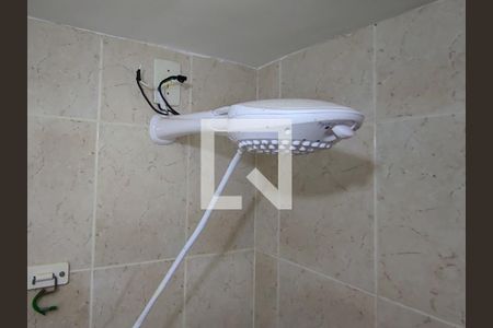 Apartamento à venda com 68m², 2 quartos e 1 vaga Apartamento à venda com 68m², 2 quartos e 1 vagaBanheiro da Área de serviço - chuveiro elétrico