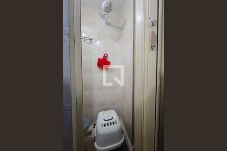 Apartamento à venda com 68m², 2 quartos e 1 vaga Apartamento à venda com 68m², 2 quartos e 1 vagaBanheiro da Área de serviço