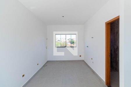 Casa à venda com 117m², 2 quartos e 2 vagas Casa à venda com 117m², 2 quartos e 2 vagasEscritório