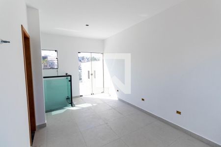 Casa à venda com 117m², 2 quartos e 2 vagas Casa à venda com 117m², 2 quartos e 2 vagasEscritório