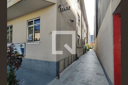 Apartamento à venda com 74m², 3 quartos e sem vaga Apartamento à venda com 74m², 3 quartos e sem vagaFachada e portaria