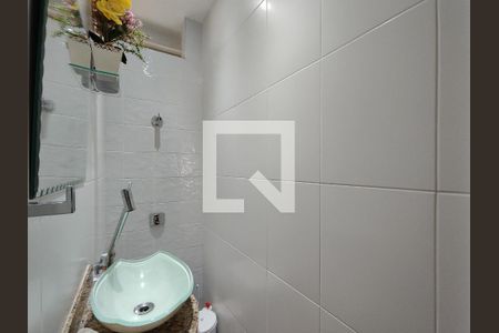Apartamento à venda com 74m², 3 quartos e sem vaga Apartamento à venda com 74m², 3 quartos e sem vagaLavabo