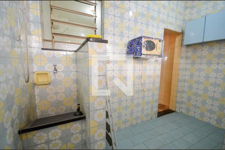 Apartamento à venda com 59m², 2 quartos e sem vaga Apartamento à venda com 59m², 2 quartos e sem vagaCozinha e Área de Serviço