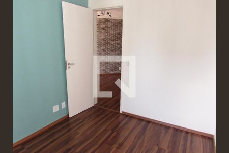 Quarto 1 de apartamento para alugar com 2 quartos, 51m² em Jardim Monte Alegre, Taboão da Serra