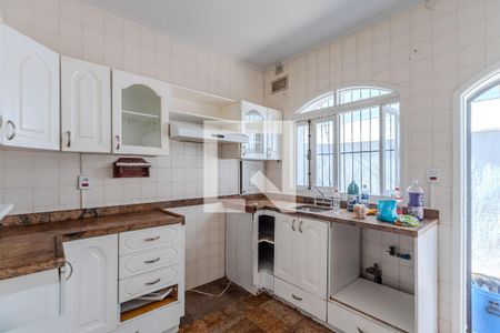 Casa à venda com 385m², 6 quartos e 3 vagas Casa à venda com 385m², 6 quartos e 3 vagasCozinha