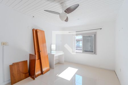 Casa à venda com 385m², 6 quartos e 3 vagas Casa à venda com 385m², 6 quartos e 3 vagasQuarto 6