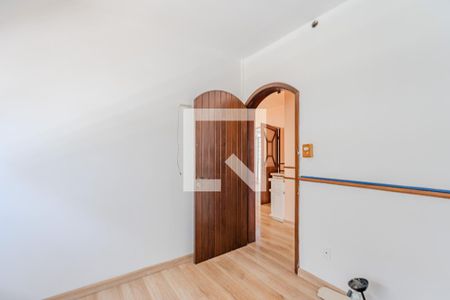 Casa à venda com 385m², 6 quartos e 3 vagas Casa à venda com 385m², 6 quartos e 3 vagasQuarto 2