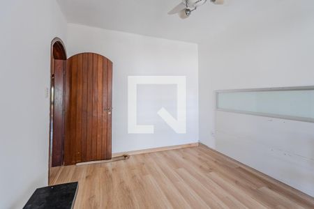 Casa à venda com 385m², 6 quartos e 3 vagas Casa à venda com 385m², 6 quartos e 3 vagasQuarto 3