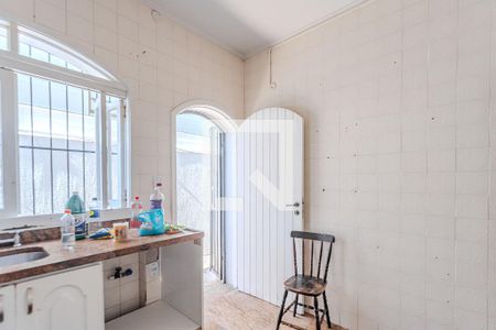 Casa à venda com 385m², 6 quartos e 3 vagas Casa à venda com 385m², 6 quartos e 3 vagasCozinha