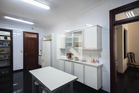 Casa à venda com 600m², 4 quartos e 6 vagasCozinha