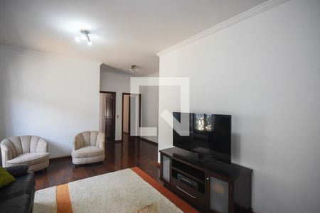 Casa à venda com 600m², 4 quartos e 6 vagasCorredor 2