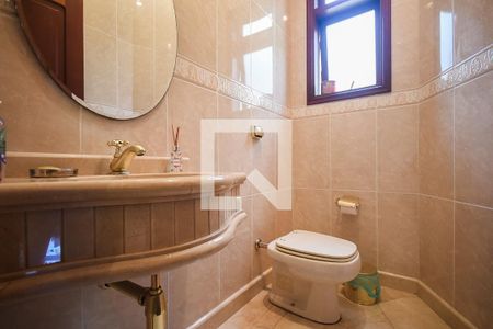 Casa à venda com 600m², 4 quartos e 6 vagasLavabo