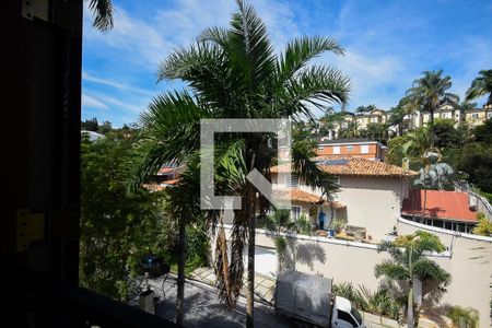 Casa à venda com 600m², 4 quartos e 6 vagasVista da Suíte 4