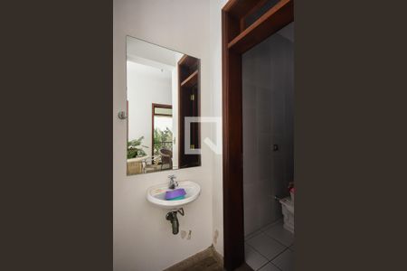 Casa à venda com 600m², 4 quartos e 6 vagasBanheiro da Churrasqueira