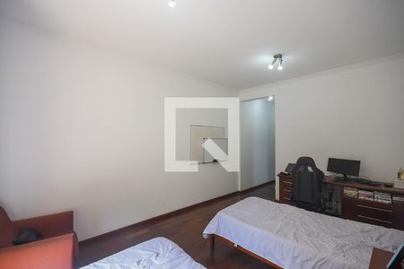 Casa à venda com 600m², 4 quartos e 6 vagasSuíte 3