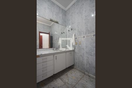 Casa à venda com 600m², 4 quartos e 6 vagasBanheiro Suíte 3