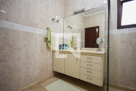 Casa à venda com 600m², 4 quartos e 6 vagasBanheiro Suíte 2