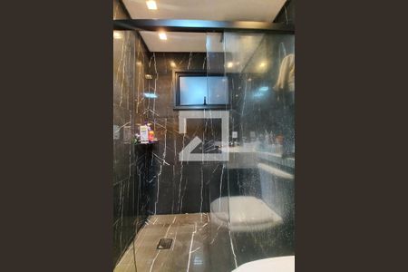 Casa à venda com 115m², 2 quartos e 3 vagas Casa à venda com 115m², 2 quartos e 3 vagasBanheiro da Suíte 2