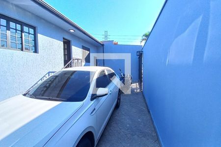 Casa à venda com 115m², 2 quartos e 3 vagas Casa à venda com 115m², 2 quartos e 3 vagasGaragem