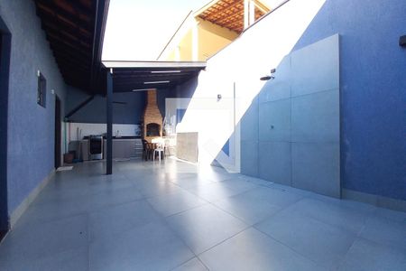 Casa à venda com 115m², 2 quartos e 3 vagas Casa à venda com 115m², 2 quartos e 3 vagasÁrea gourmet