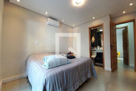 Casa à venda com 115m², 2 quartos e 3 vagas Casa à venda com 115m², 2 quartos e 3 vagasQuarto 2 - Suíte