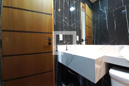 Casa à venda com 115m², 2 quartos e 3 vagas Casa à venda com 115m², 2 quartos e 3 vagasBanheiro da Suíte 1