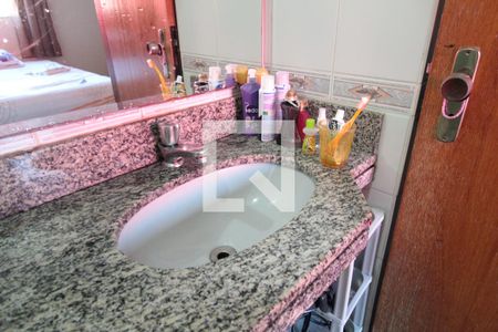 Apartamento à venda com 76m², 3 quartos e 1 vagaBanheiro da Suite