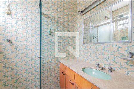 Casa à venda com 404m², 5 quartos e 3 vagas Casa à venda com 404m², 5 quartos e 3 vagasBanheiro da Suíte