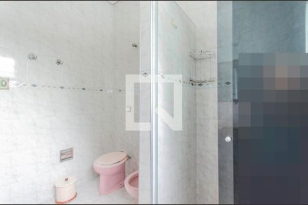 Casa à venda com 404m², 5 quartos e 3 vagas Casa à venda com 404m², 5 quartos e 3 vagasBanheiro 1