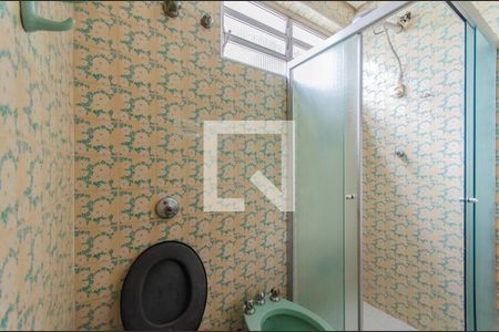 Casa à venda com 404m², 5 quartos e 3 vagas Casa à venda com 404m², 5 quartos e 3 vagasBanheiro da Suíte