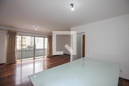 Sala de apartamento para alugar com 3 quartos, 122m² em Jardim Ampliacao, São Paulo