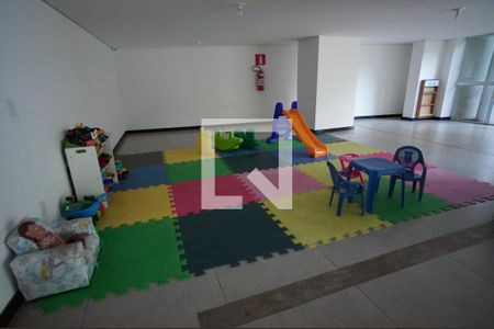 Apartamento à venda com 160m², 3 quartos e 2 vagas Apartamento à venda com 160m², 3 quartos e 2 vagasÁrea comum - Playground