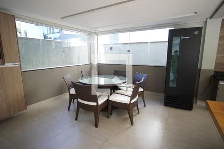 Apartamento à venda com 160m², 3 quartos e 2 vagas Apartamento à venda com 160m², 3 quartos e 2 vagasEspaço Gourmet