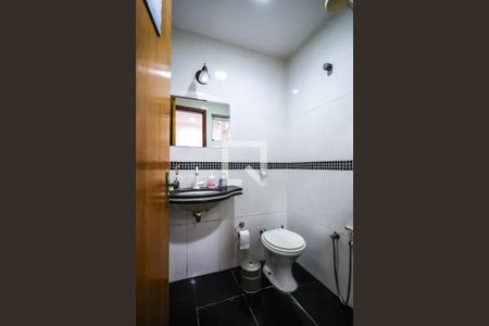 Casa à venda com 150m², 3 quartos e 3 vagasLavabo 2