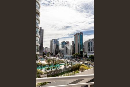 Sacada de apartamento para alugar com 1 quarto, 27m² em Vila Nova Conceição, São Paulo