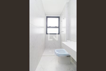 Apartamento à venda com 227m², 4 quartos e 5 vagas Apartamento à venda com 227m², 4 quartos e 5 vagasSuíte 2 - Banheiro