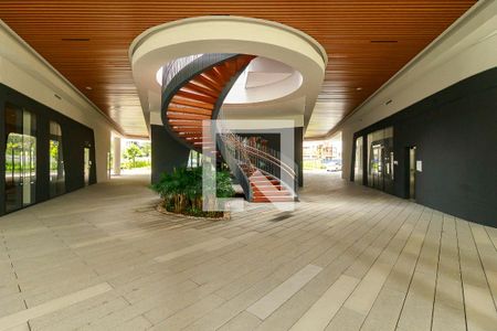 Apartamento à venda com 227m², 4 quartos e 5 vagas Apartamento à venda com 227m², 4 quartos e 5 vagasÁrea Comum