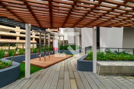 Apartamento à venda com 227m², 4 quartos e 5 vagas Apartamento à venda com 227m², 4 quartos e 5 vagasLounge