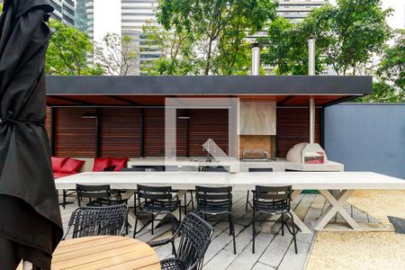 Apartamento à venda com 227m², 4 quartos e 5 vagas Apartamento à venda com 227m², 4 quartos e 5 vagasChurrasqueira