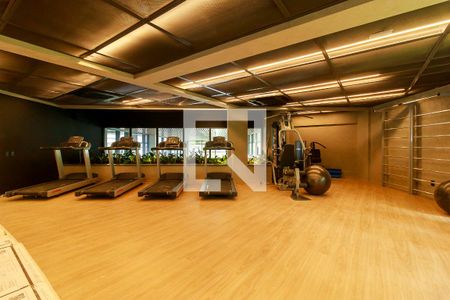 Apartamento à venda com 227m², 4 quartos e 5 vagas Apartamento à venda com 227m², 4 quartos e 5 vagasAcademia