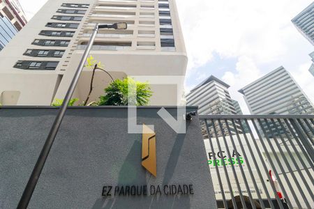 Apartamento à venda com 227m², 4 quartos e 5 vagas Apartamento à venda com 227m², 4 quartos e 5 vagasFachada