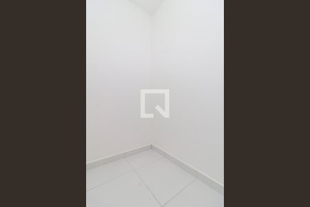 Apartamento à venda com 227m², 4 quartos e 5 vagas Apartamento à venda com 227m², 4 quartos e 5 vagasÁrea de Serviço - Quarto