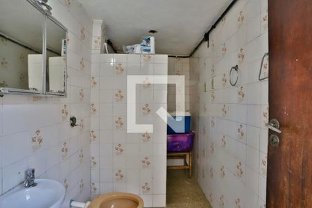 Casa à venda com 172m², 3 quartos e 2 vagas Casa à venda com 172m², 3 quartos e 2 vagasBanheiro de serviço
